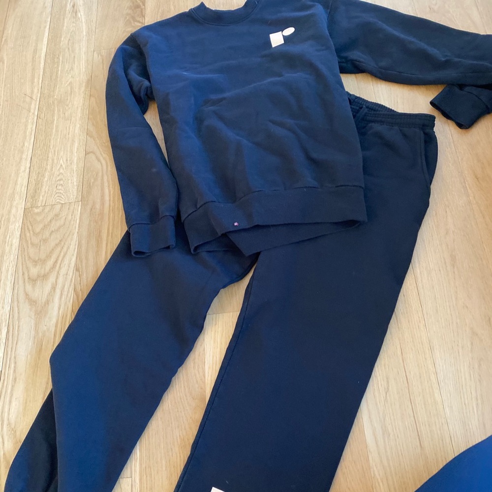 BLACK SWEATSHIRT SET